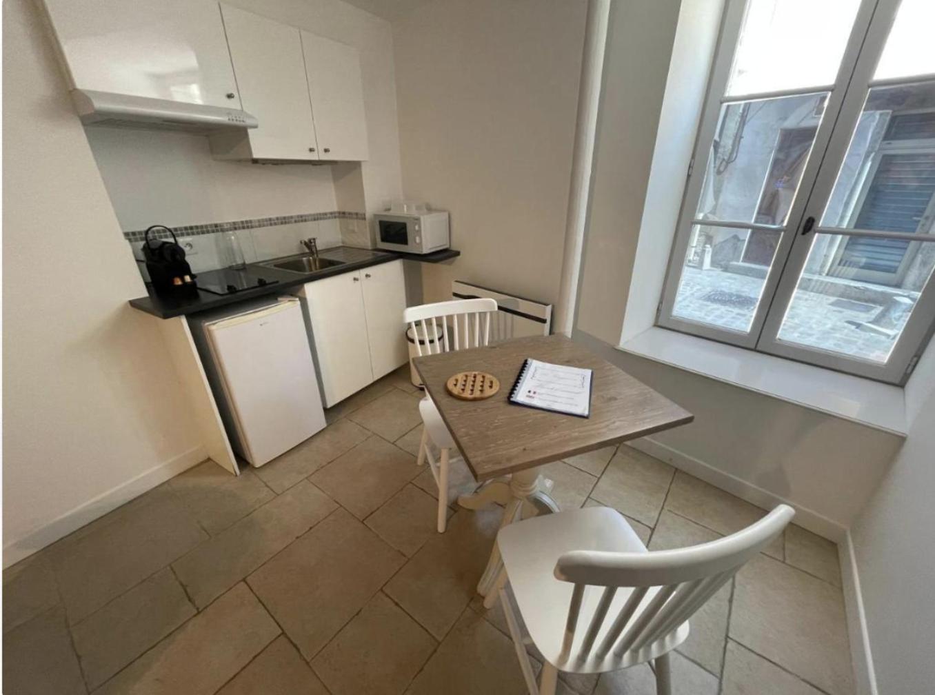 Batisse Paradis- 3 Appartements Calmes Et Elegants Au Centre Historique De Beaune Phòng bức ảnh