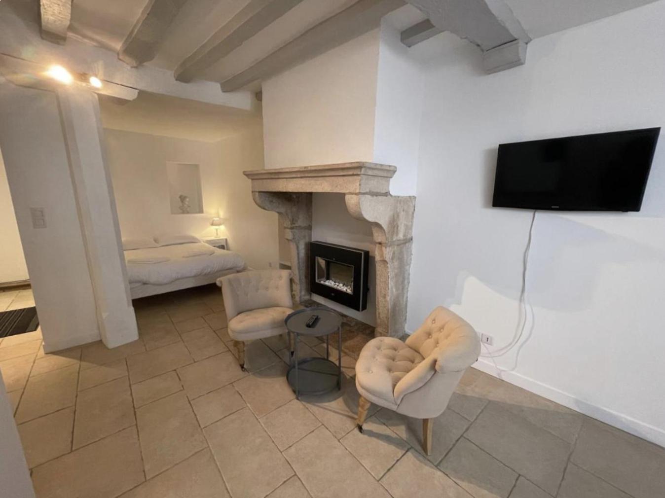 Batisse Paradis- 3 Appartements Calmes Et Elegants Au Centre Historique De Beaune Phòng bức ảnh