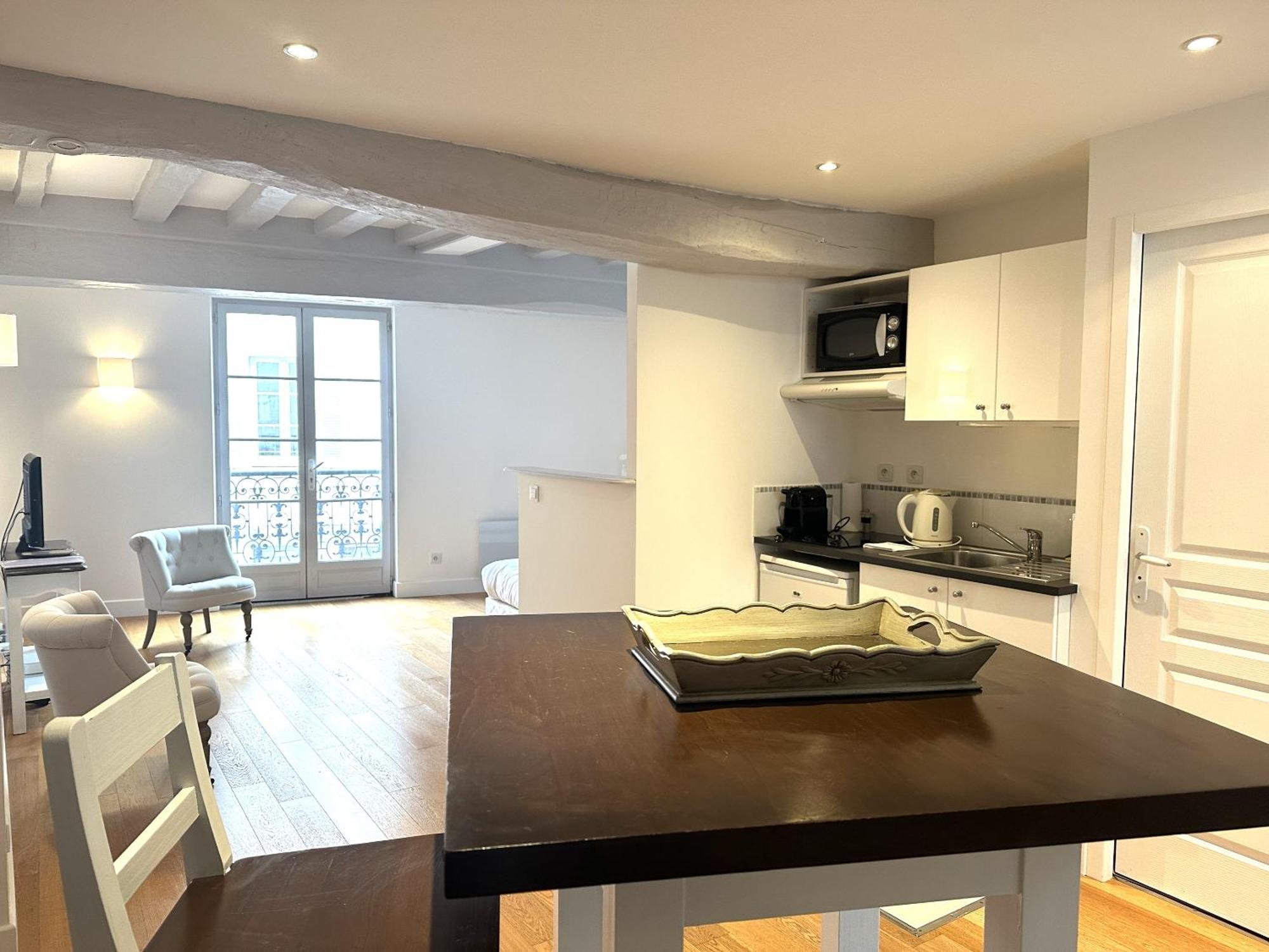 Batisse Paradis- 3 Appartements Calmes Et Elegants Au Centre Historique De Beaune Ngoại thất bức ảnh